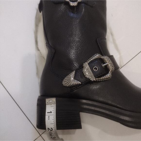 Larroude Larroude Larroude - Picture 12 of 16